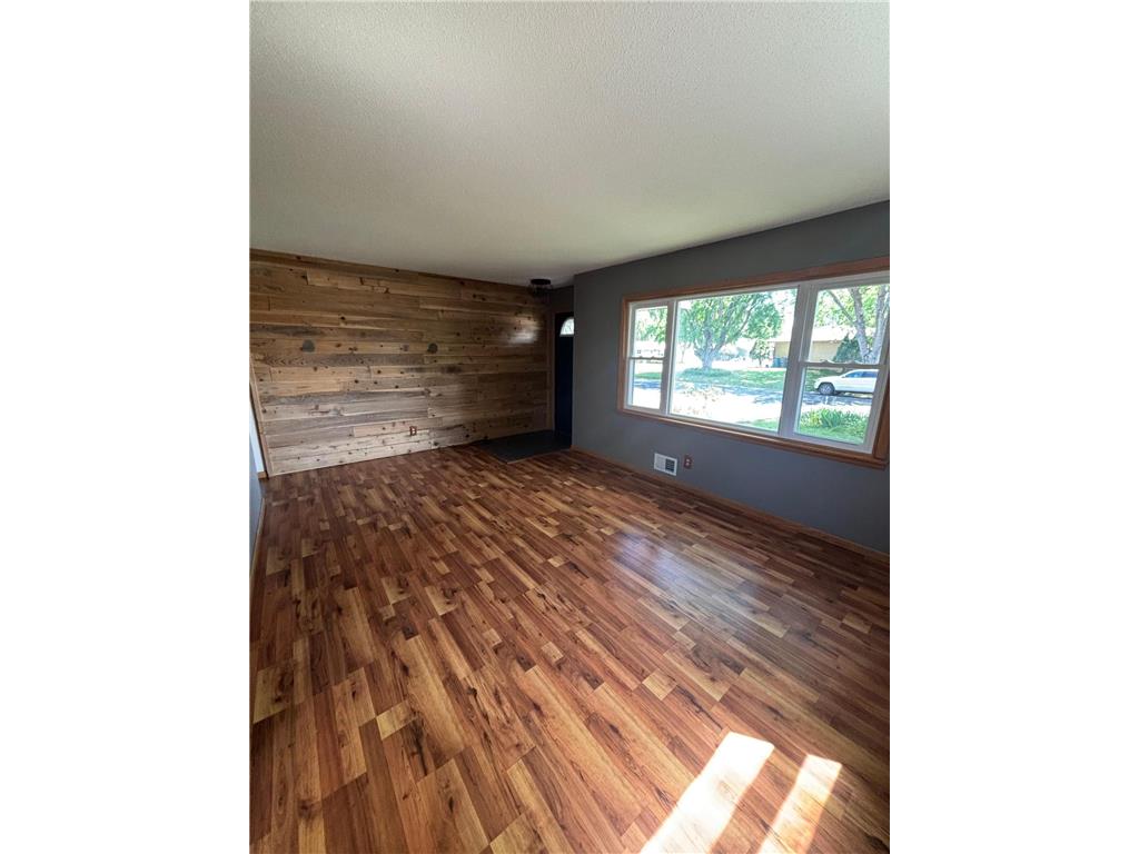 954 Miller Street S Shakopee MN 55379 7078828 image12