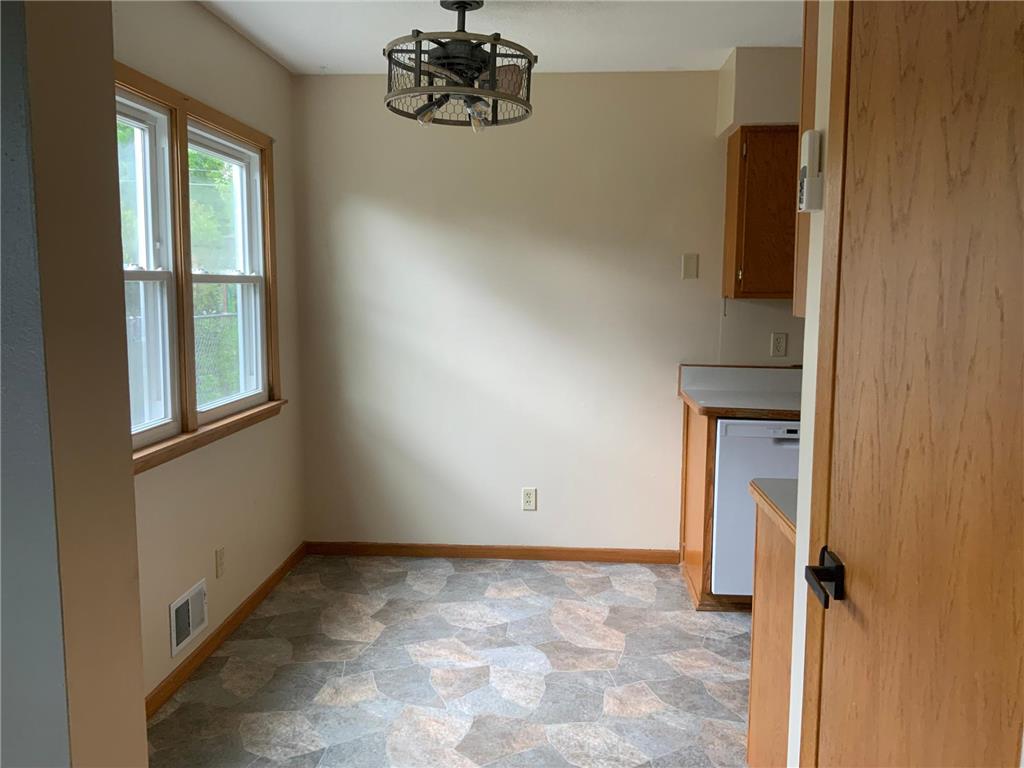 954 Miller Street S Shakopee MN 55379 7078828 image7