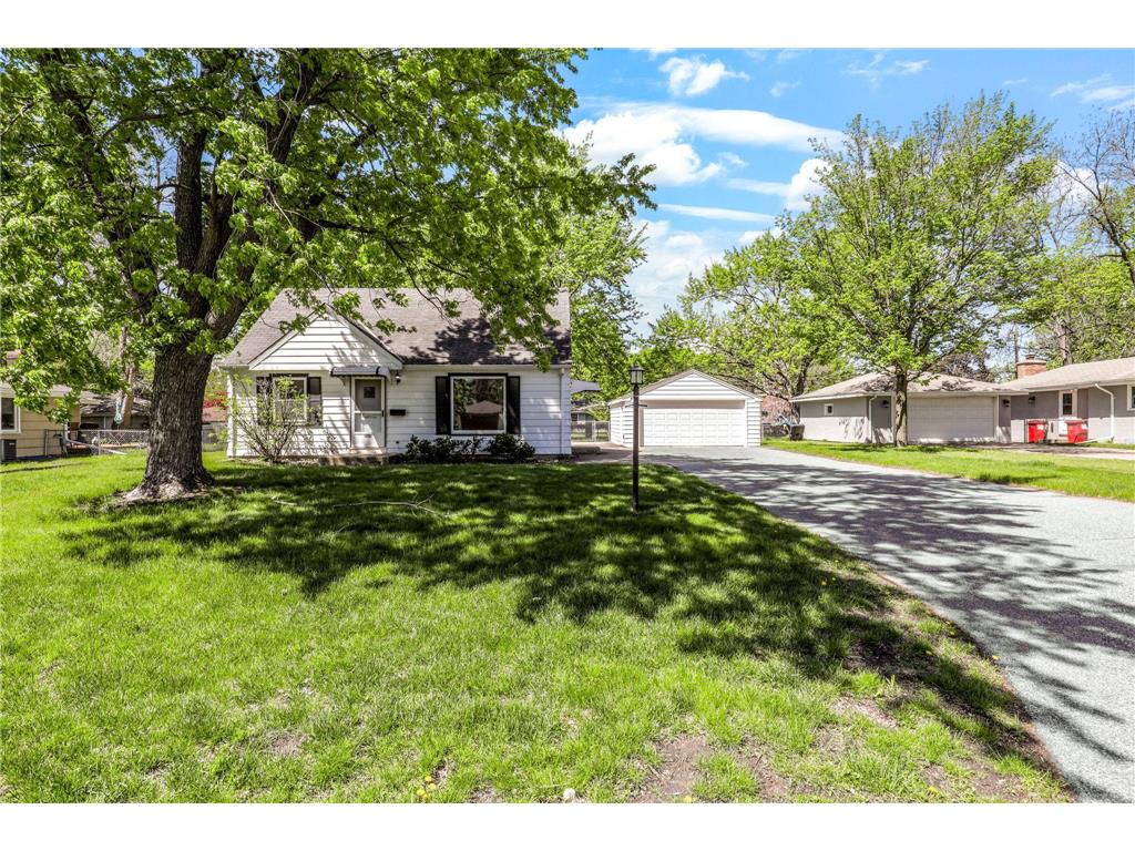 9540 4th Avenue S Bloomington MN 55420 6533805 image1