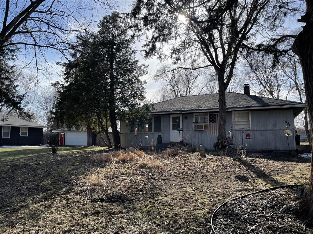 9541 Newton Avenue N Brooklyn Park MN 55444 6349348 image1