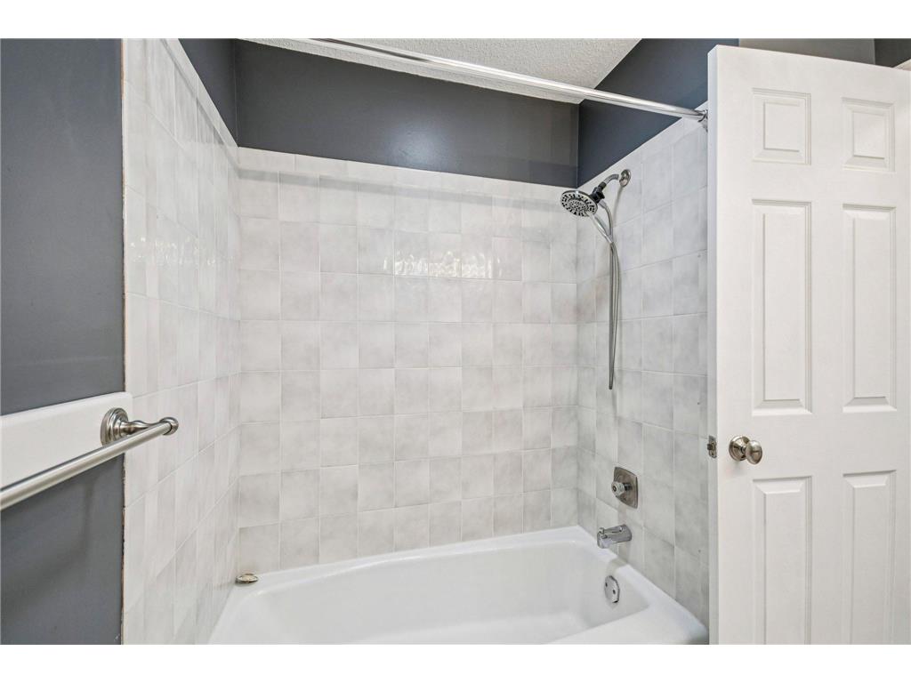 9545 Garrison Way Eden Prairie MN 55347 7013100 image23