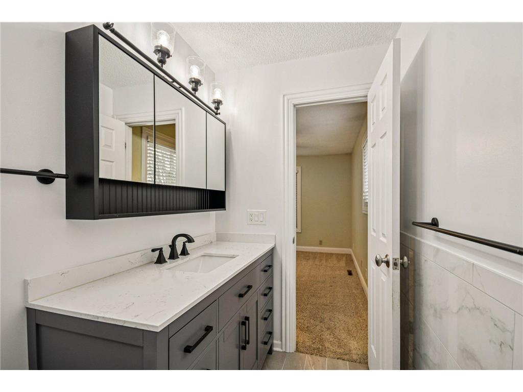 9545 Garrison Way Eden Prairie MN 55347 7013100 image28