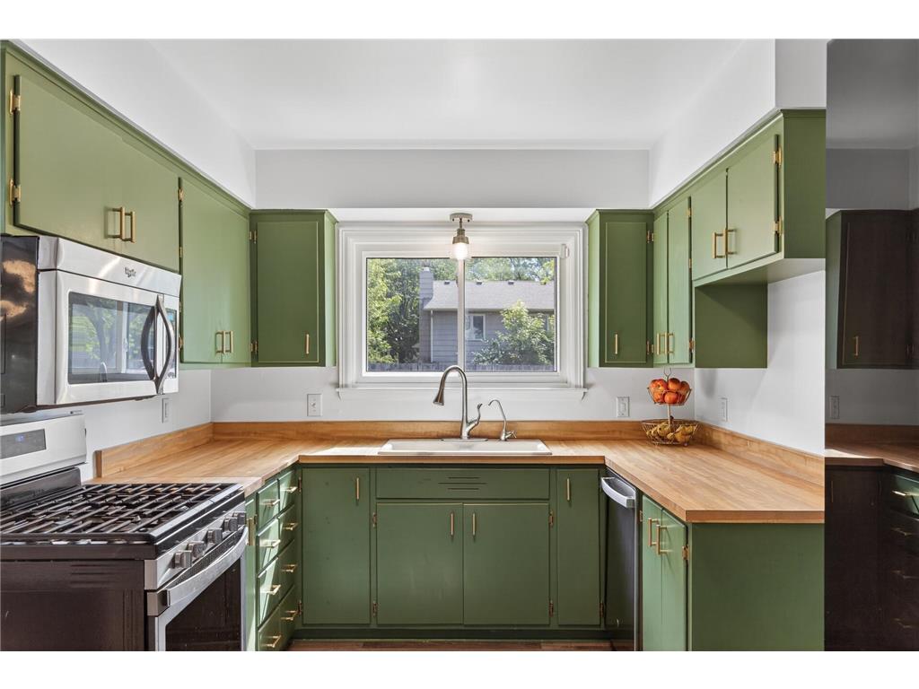 9548 Knox Avenue N Brooklyn Park MN 55444 7079913 image13