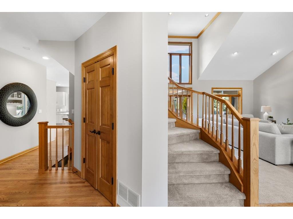 9548 Virginia Avenue S Bloomington MN 55438 7070111 image27