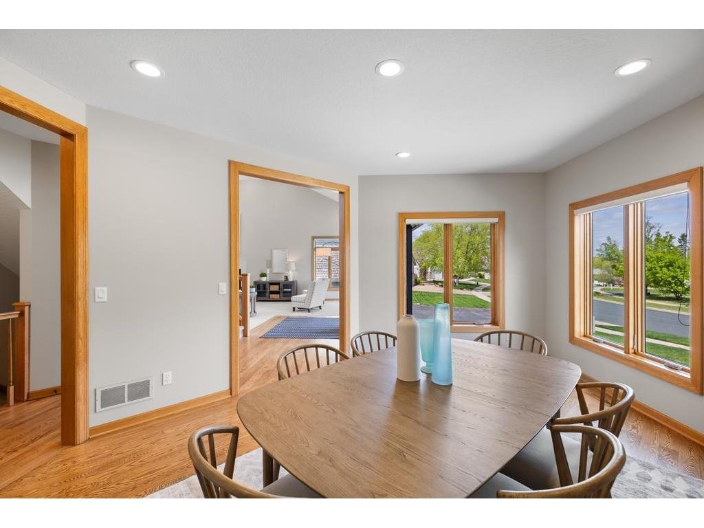 9548 Virginia Avenue S Bloomington MN 55438 7070111 image29