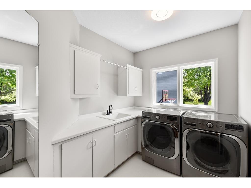 9548 Virginia Avenue S Bloomington MN 55438 7070111 image32