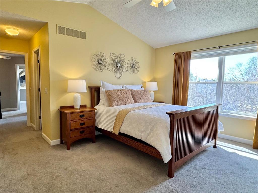 955 Lake Ridge Woodbury MN 55129 7025535 image15