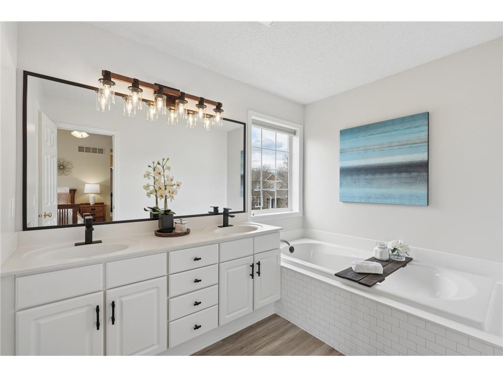 955 Lake Ridge Woodbury MN 55129 7025535 image17