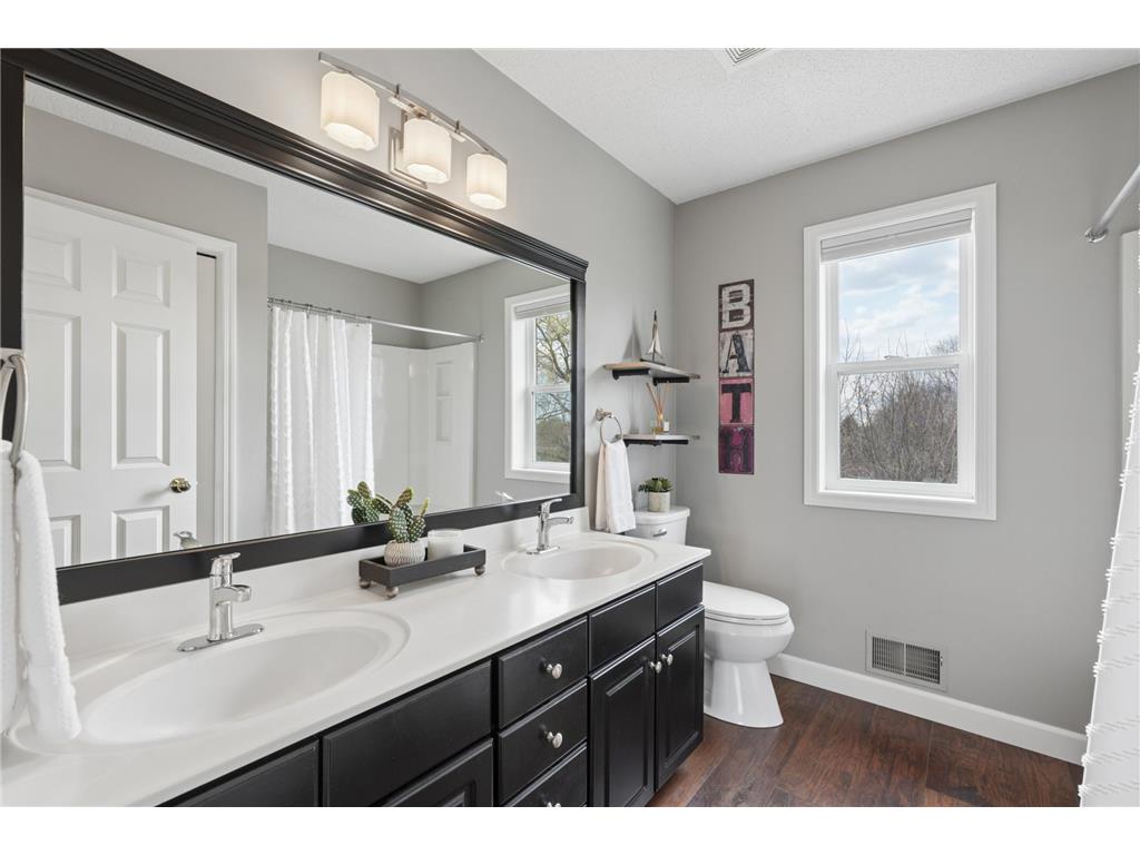 955 Lake Ridge Woodbury MN 55129 7025535 image21
