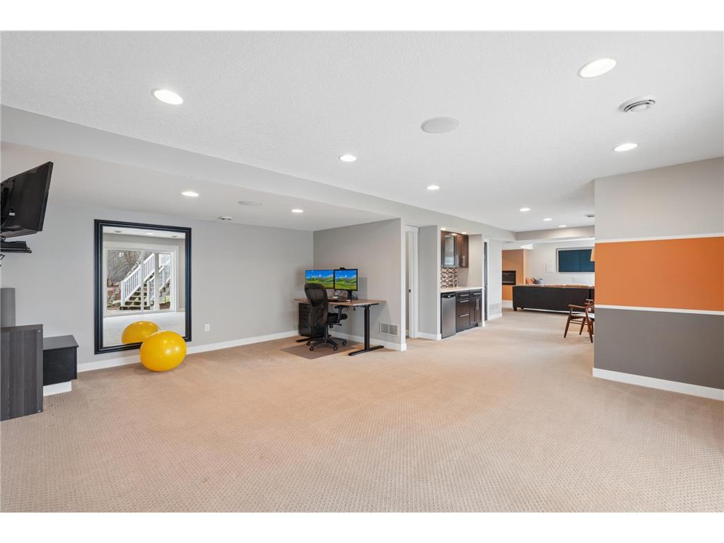955 Lake Ridge Woodbury MN 55129 7025535 image25