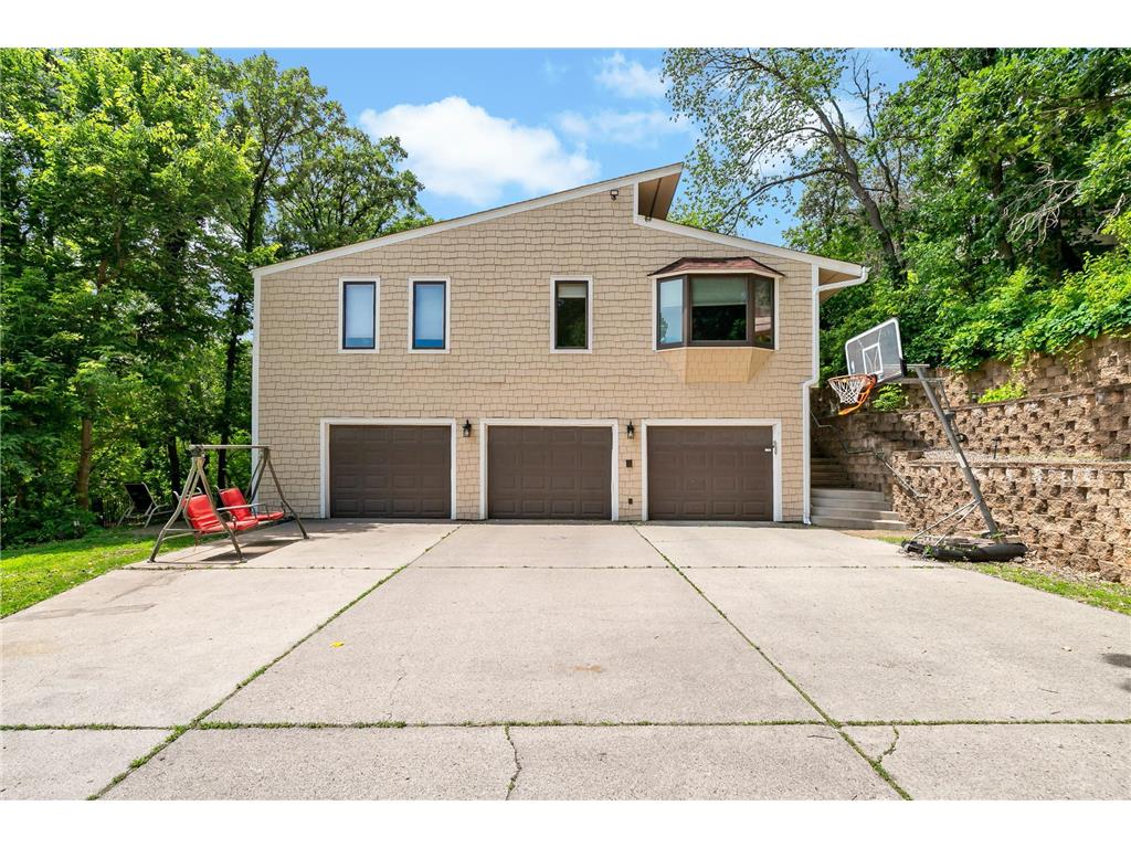 955 Mcknight Road S Saint Paul MN 55119 6733459 image1