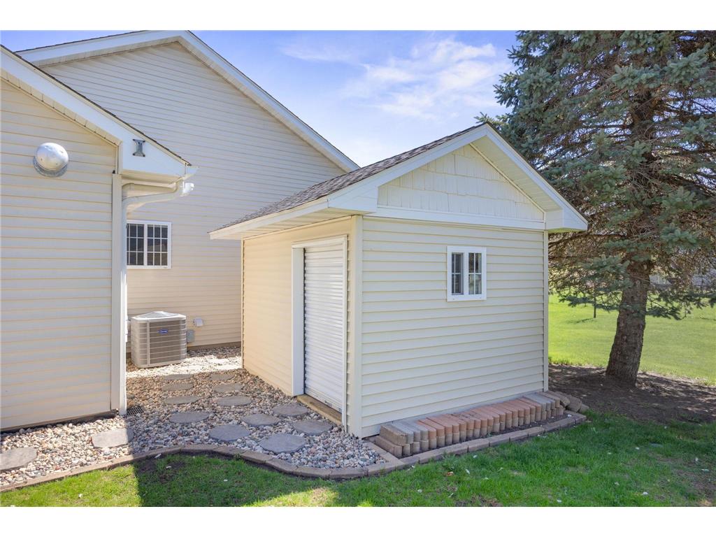 955 Park Drive Belle Plaine MN 56011 7041661 image33