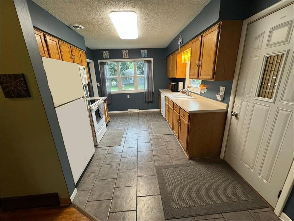 955 S 3rd Avenue Albert Lea MN 56007 7084364 image8