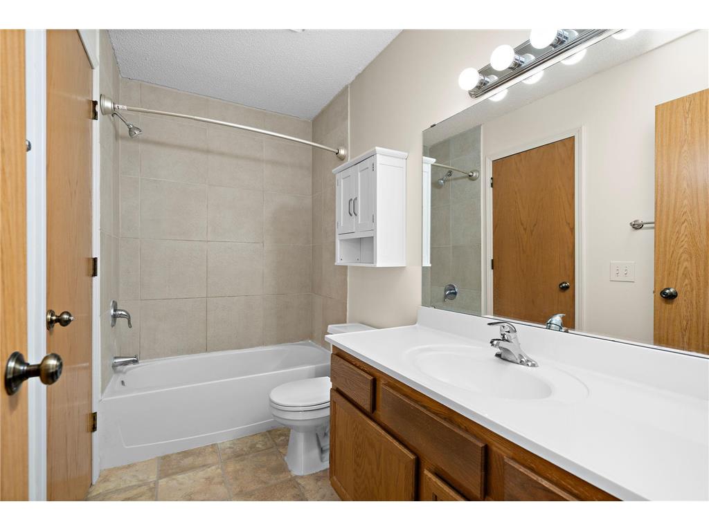 955 Santa Vera Drive Chanhassen MN 55317 7038032 image19