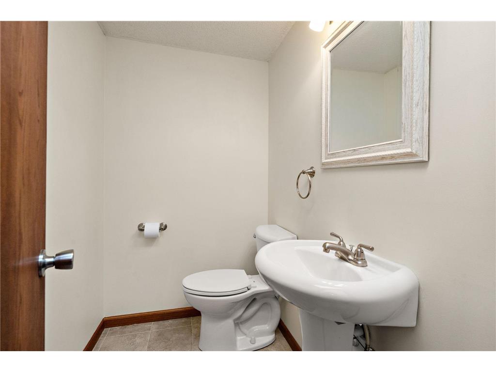 955 Santa Vera Drive Chanhassen MN 55317 7038032 image24