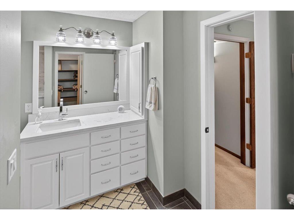9550 Collegeview Road #218 Bloomington MN 55437 7040830 image15