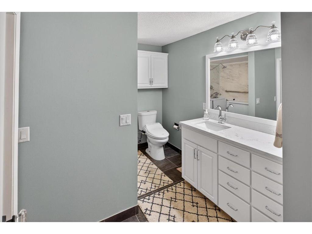 9550 Collegeview Road #218 Bloomington MN 55437 7040830 image16