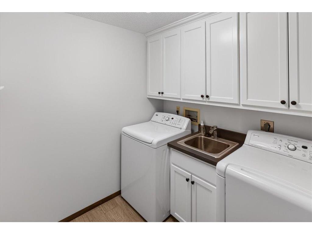 9550 Collegeview Road #218 Bloomington MN 55437 7040830 image20