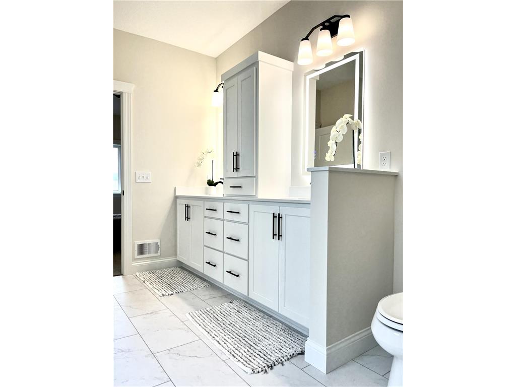 9551 230th Street E Lakeville MN 55044 6683049 image53