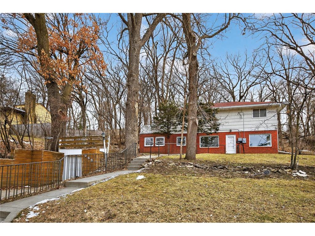 956 14th Avenue SW Rochester MN 55902 7008340 image1