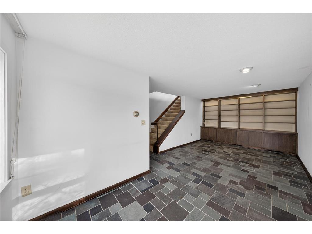 956 14th Avenue SW Rochester MN 55902 7008340 image11