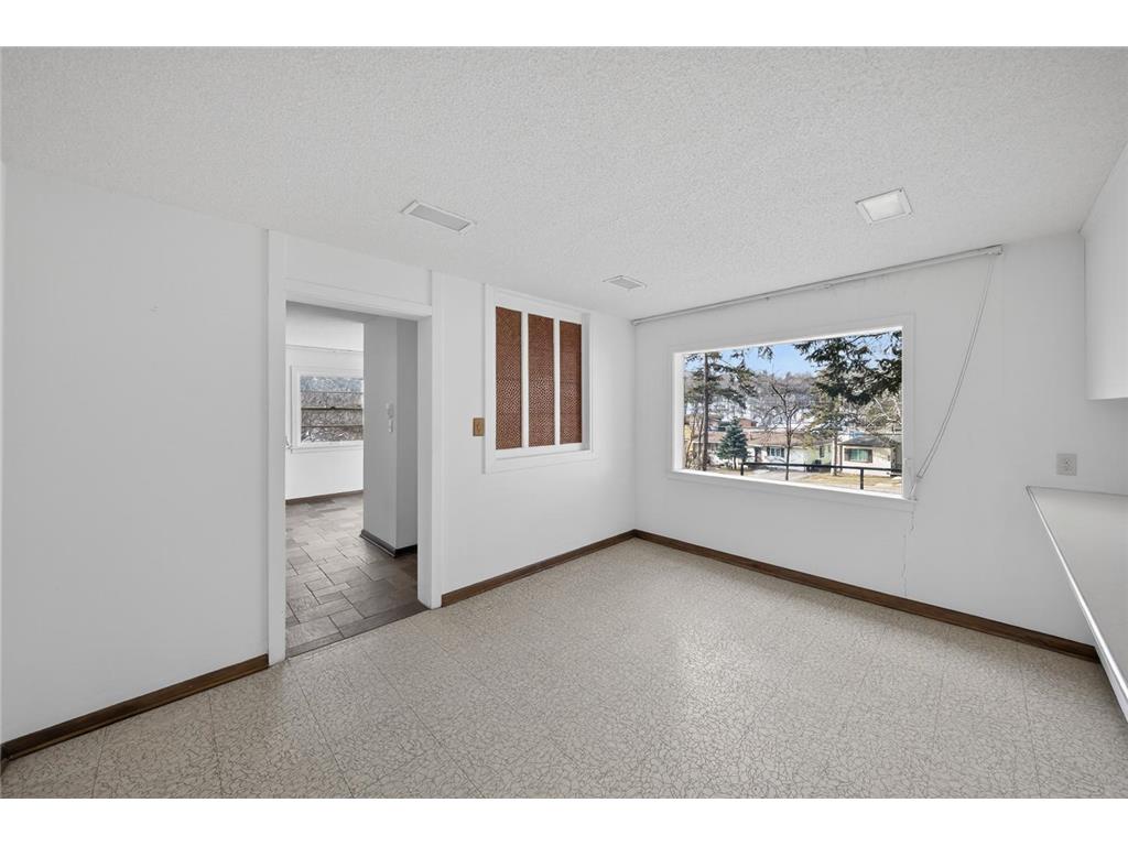 956 14th Avenue SW Rochester MN 55902 7008340 image17