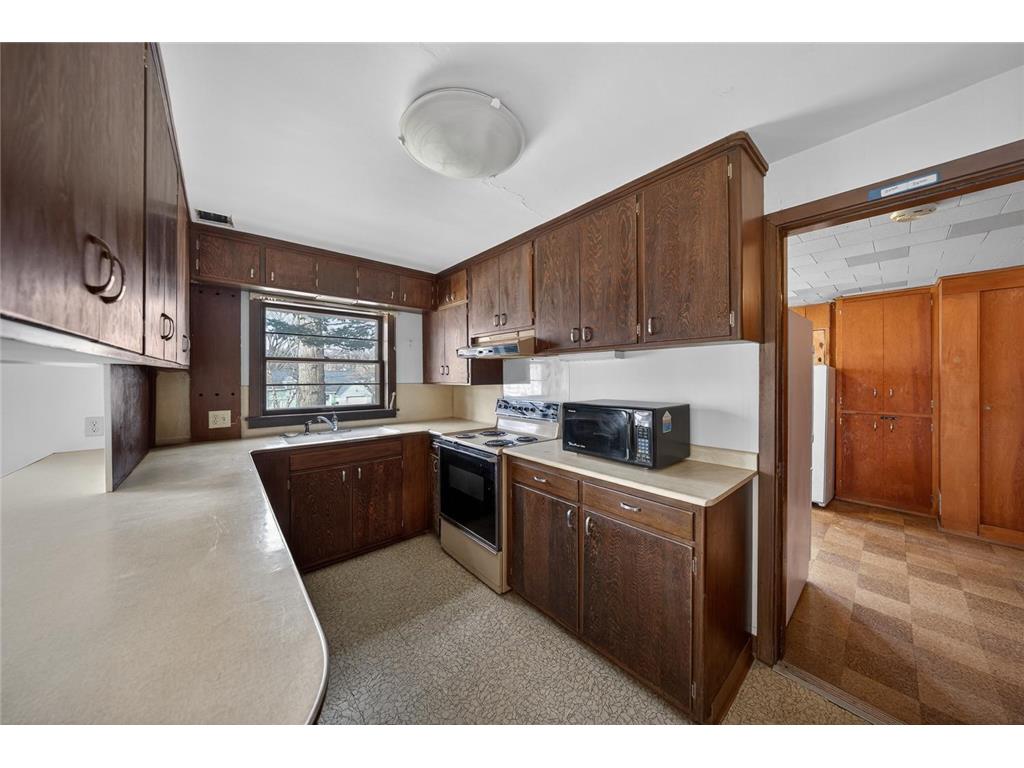 956 14th Avenue SW Rochester MN 55902 7008340 image19