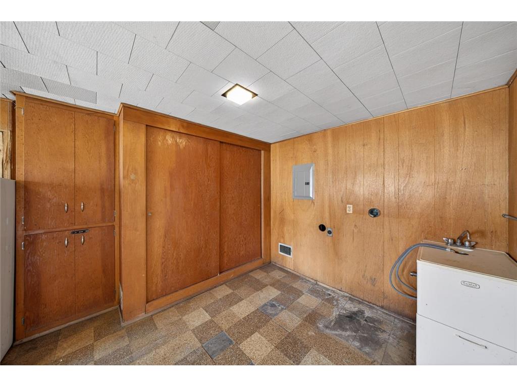 956 14th Avenue SW Rochester MN 55902 7008340 image24