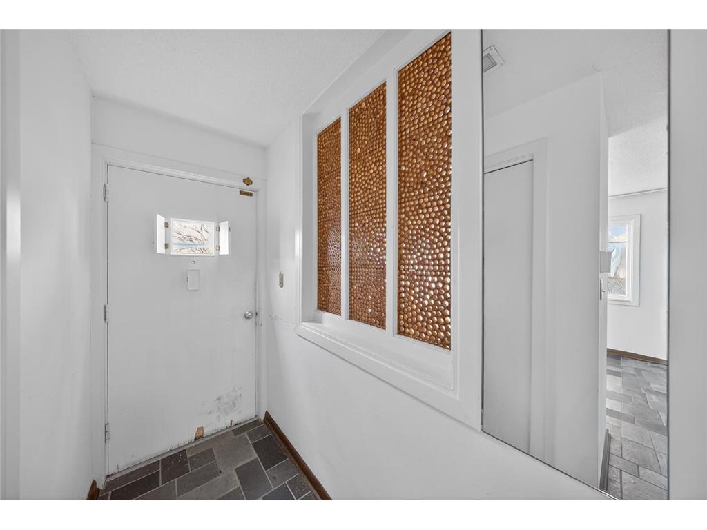 956 14th Avenue SW Rochester MN 55902 7008340 image4