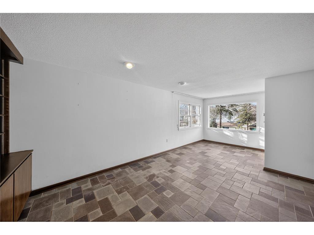 956 14th Avenue SW Rochester MN 55902 7008340 image6