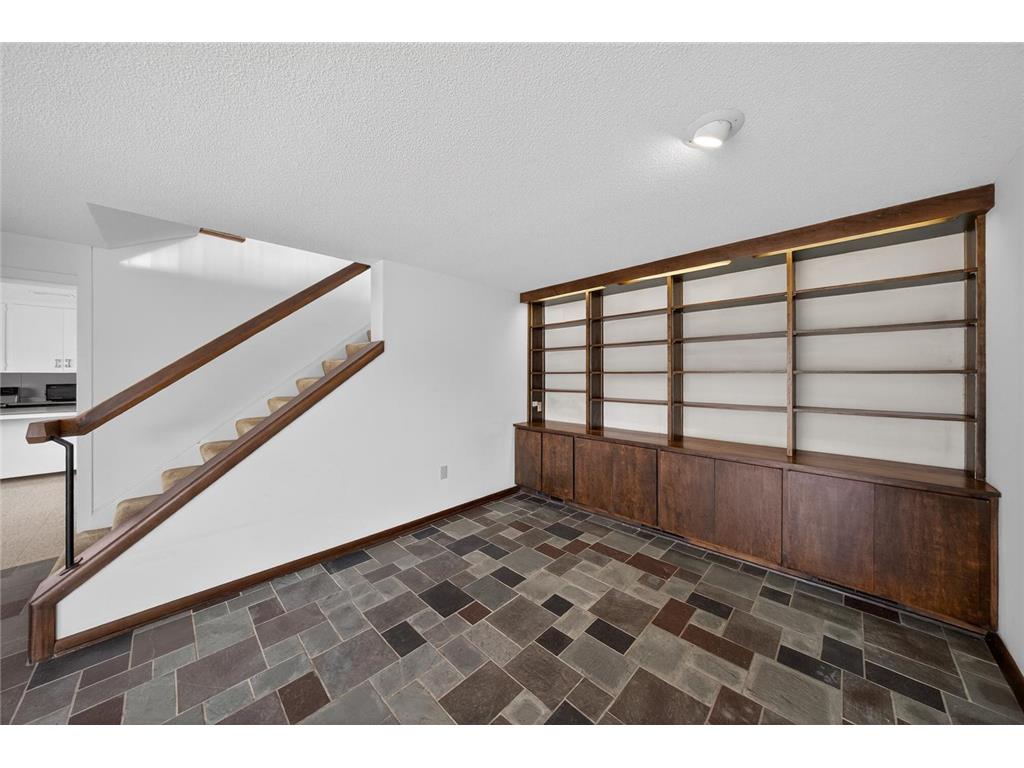 956 14th Avenue SW Rochester MN 55902 7008340 image8