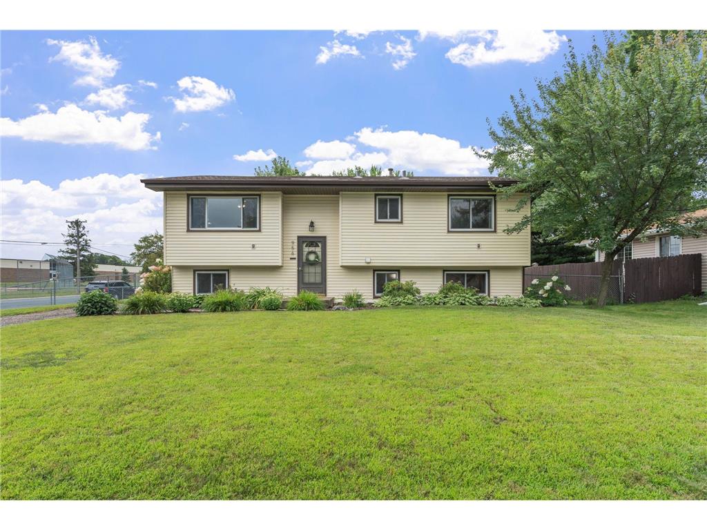956 Blackoaks Lane Anoka MN 55303 6772288 image1