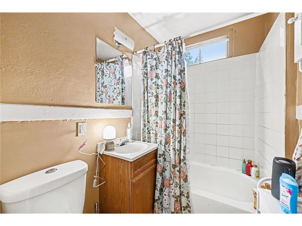 956 Juno Avenue Saint Paul MN 55102 7096648 image15