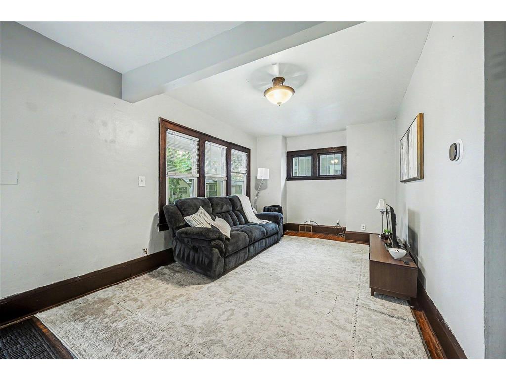 956 Juno Avenue Saint Paul MN 55102 7096648 image4