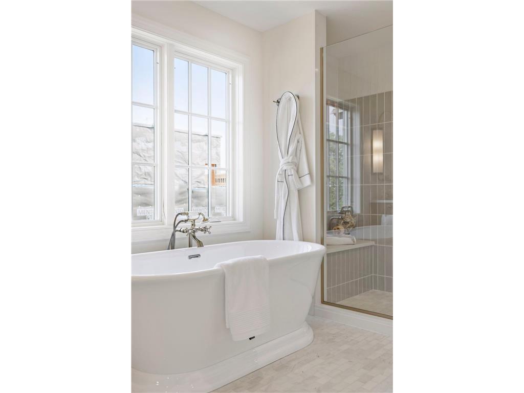 956 Mississippi River Boulevard S Saint Paul MN 55116 - Mississippi 6745648 image32