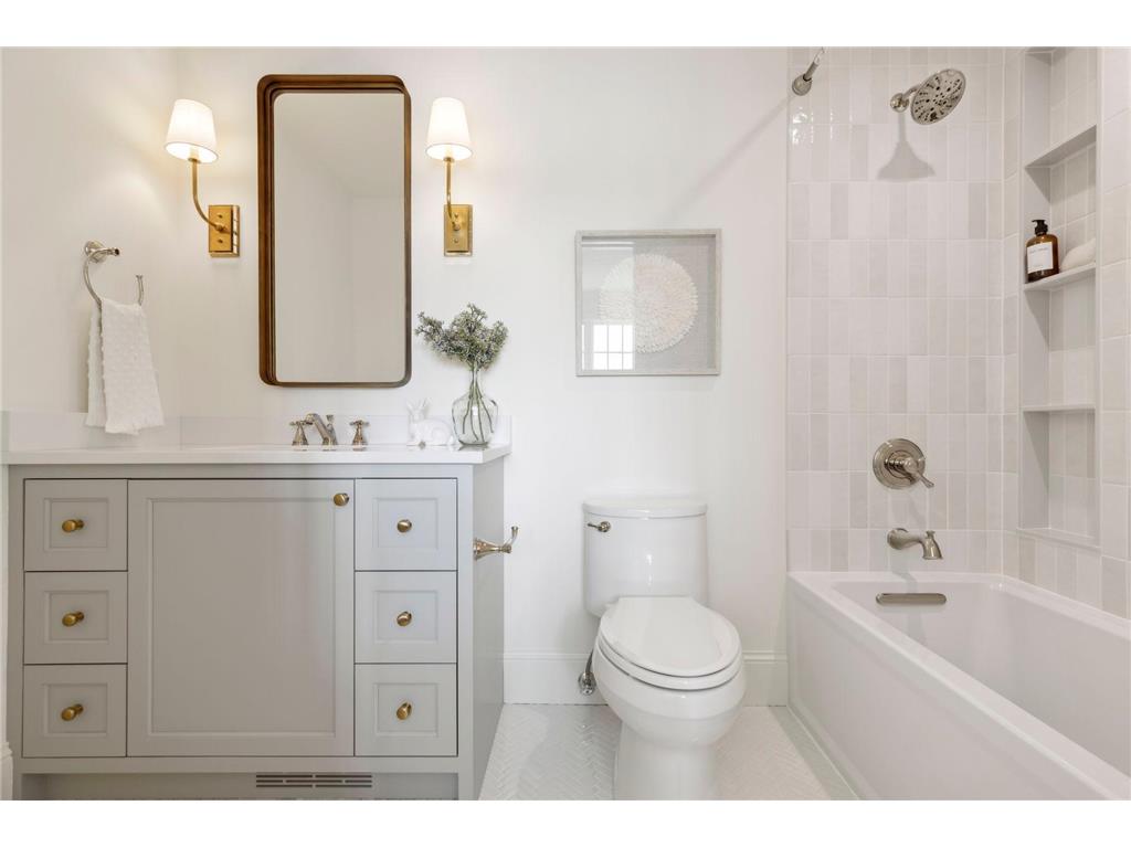 956 Mississippi River Boulevard S Saint Paul MN 55116 - Mississippi 6745648 image36