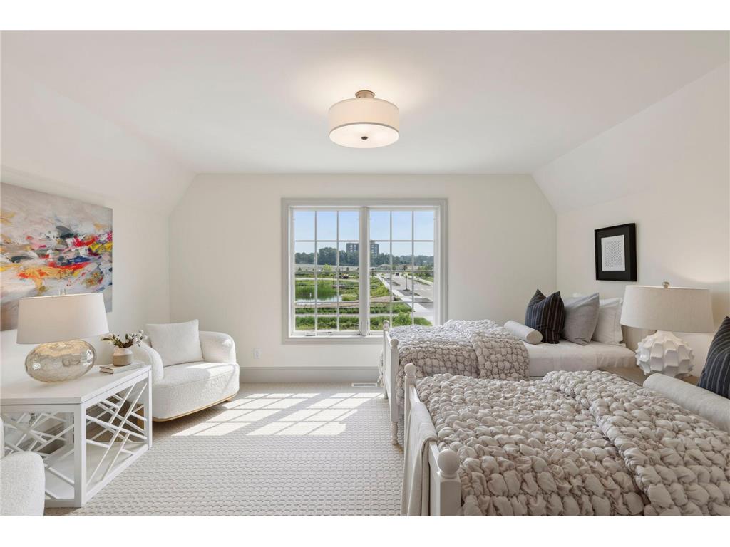 956 Mississippi River Boulevard S Saint Paul MN 55116 - Mississippi 6745648 image39