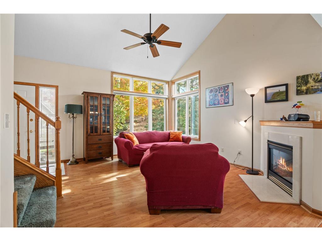956 Stratford Lane W Burnsville MN 55337 6623026 image1