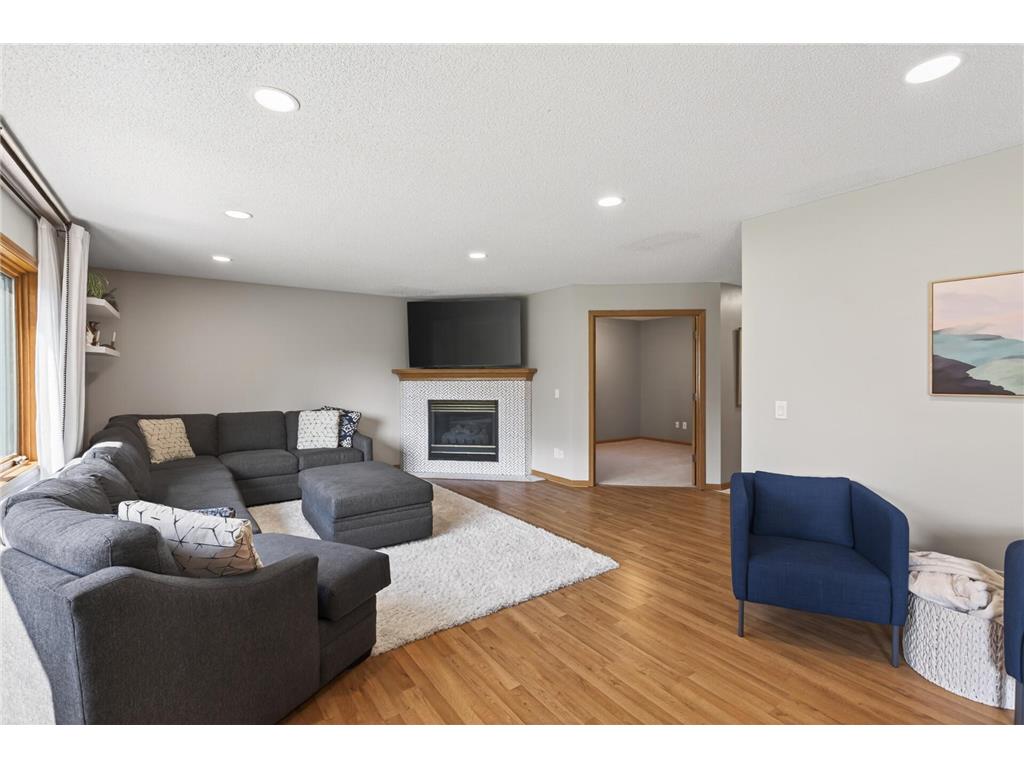 956 Trillium Court Eagan MN 55123 7066536 image16