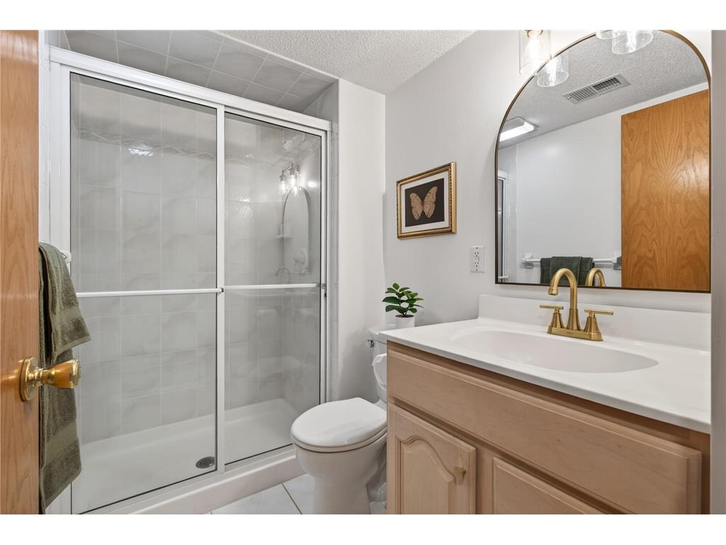 956 Trillium Court Eagan MN 55123 7066536 image23