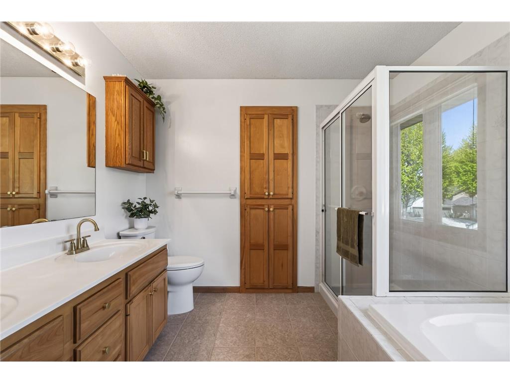 956 Trillium Court Eagan MN 55123 7066536 image27
