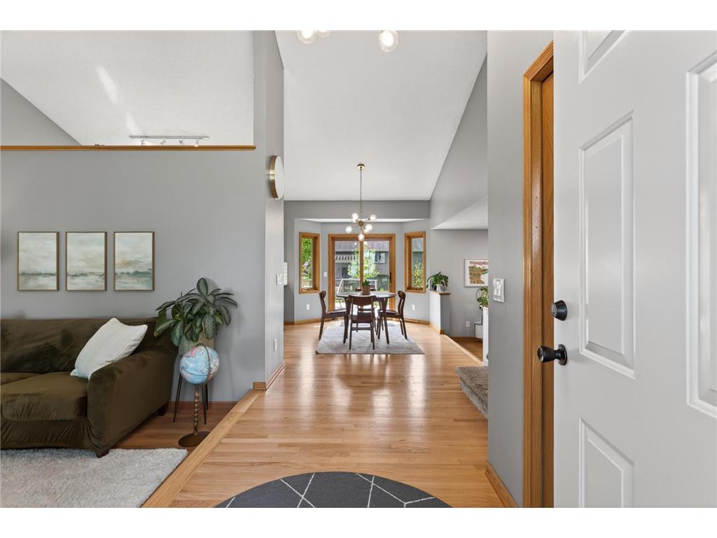 956 Trillium Court Eagan MN 55123 7066536 image4
