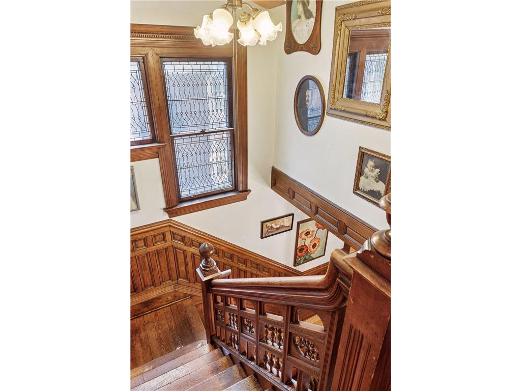 957 Ashland Avenue Saint Paul MN 55104 7050439 image21