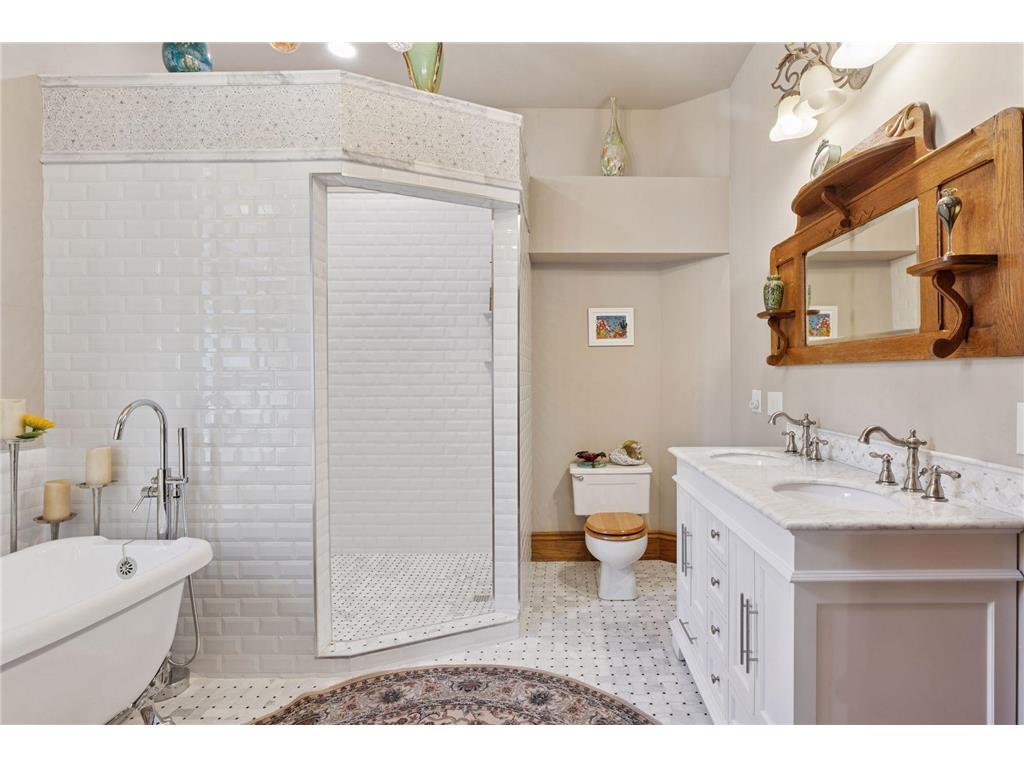 957 Ashland Avenue Saint Paul MN 55104 7050439 image24