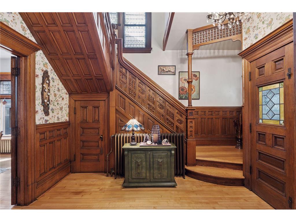 957 Ashland Avenue Saint Paul MN 55104 7050439 image3