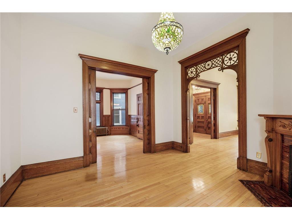957 Ashland Avenue Saint Paul MN 55104 7050439 image5