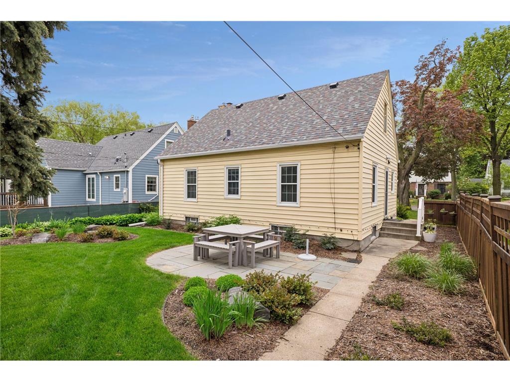957 Hoyt Avenue W Saint Paul MN 55117 7076907 image22