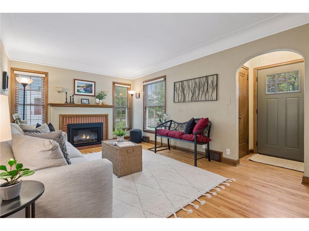957 Hoyt Avenue W Saint Paul MN 55117 7076907 image9