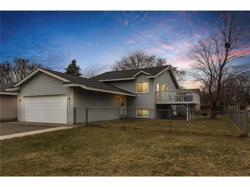 9572 Monroe Street NE Blaine MN 55434 6622860 image1