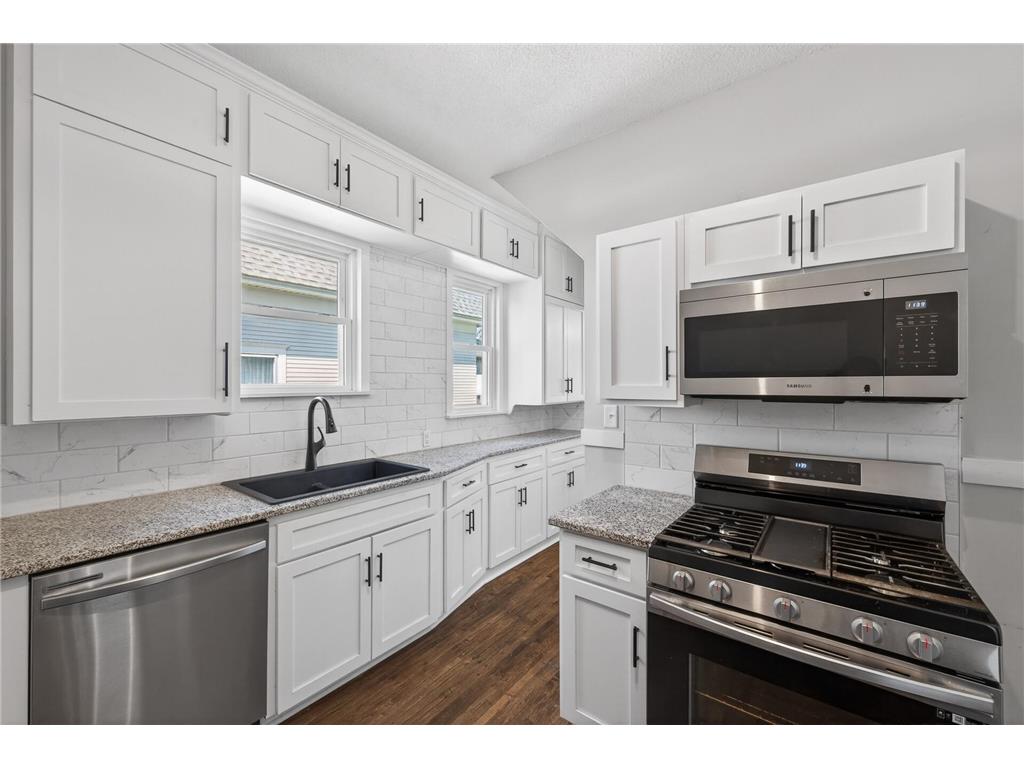 958 Carroll Avenue Saint Paul MN 55104 7061686 image15